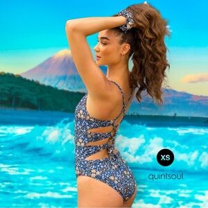 Quintsoul Juno Beach One-Piece Swimsuit Floral Print & Lace-Up Back, XS 🌴